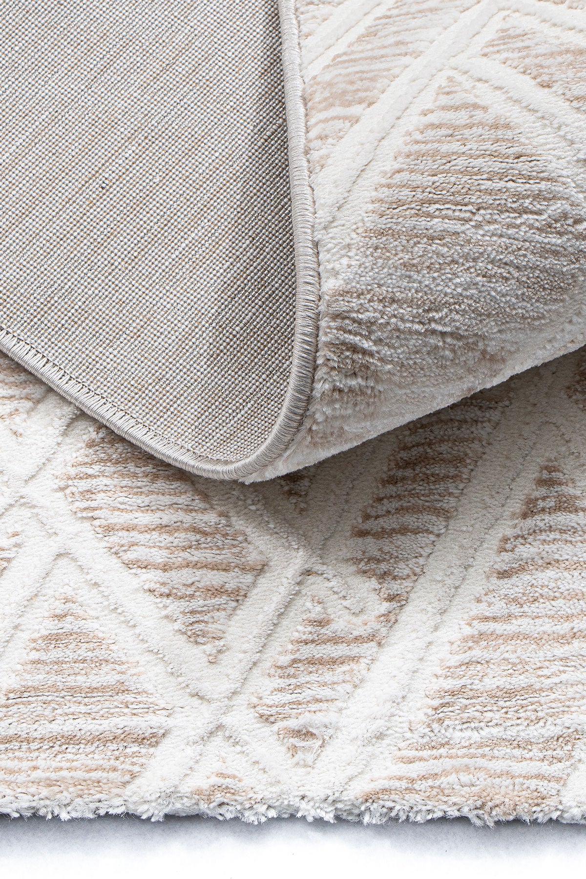 Moda 1320 - Beige, Cream - Carpet (160 x 230)