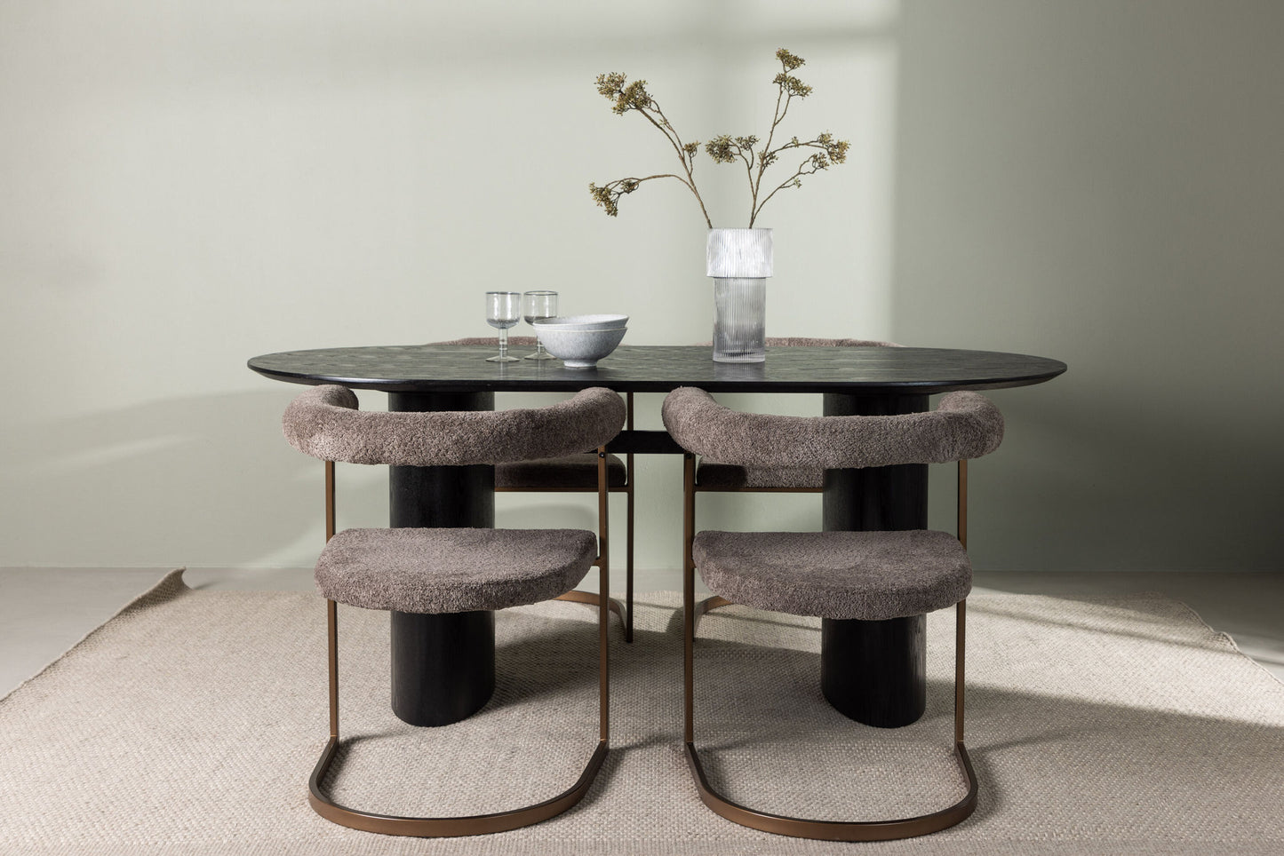 Spisebordssæt - Isolde Dining Table 180*75 - Black / Black MDF +Morning Dining Chair - Black / Black Boucle _4