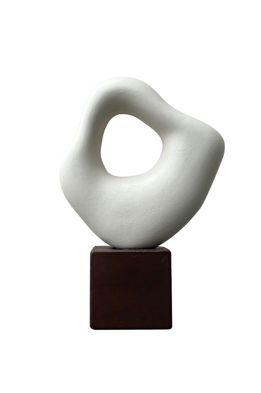 Skulptur " Hul i midten" af Verner Berg