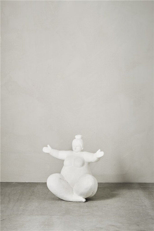 Serafina Kvinde figur H24 cm. hvid