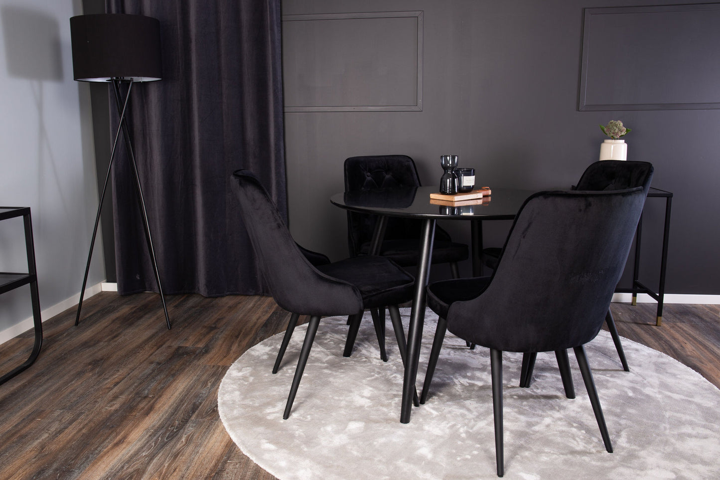 Plaza Rundt Spisebord - Sort - Ø100*H75 +Velvet Deluxe Spisestol - Sorte ben / sort fløjl _4