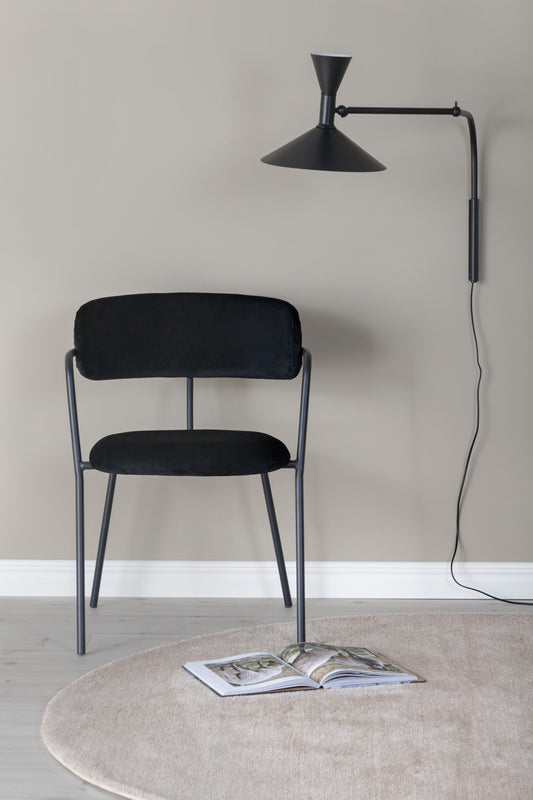 Venture-Design | Arromed Chair mit Armlehnen - Schwarze Beine - Schwarzer Velours