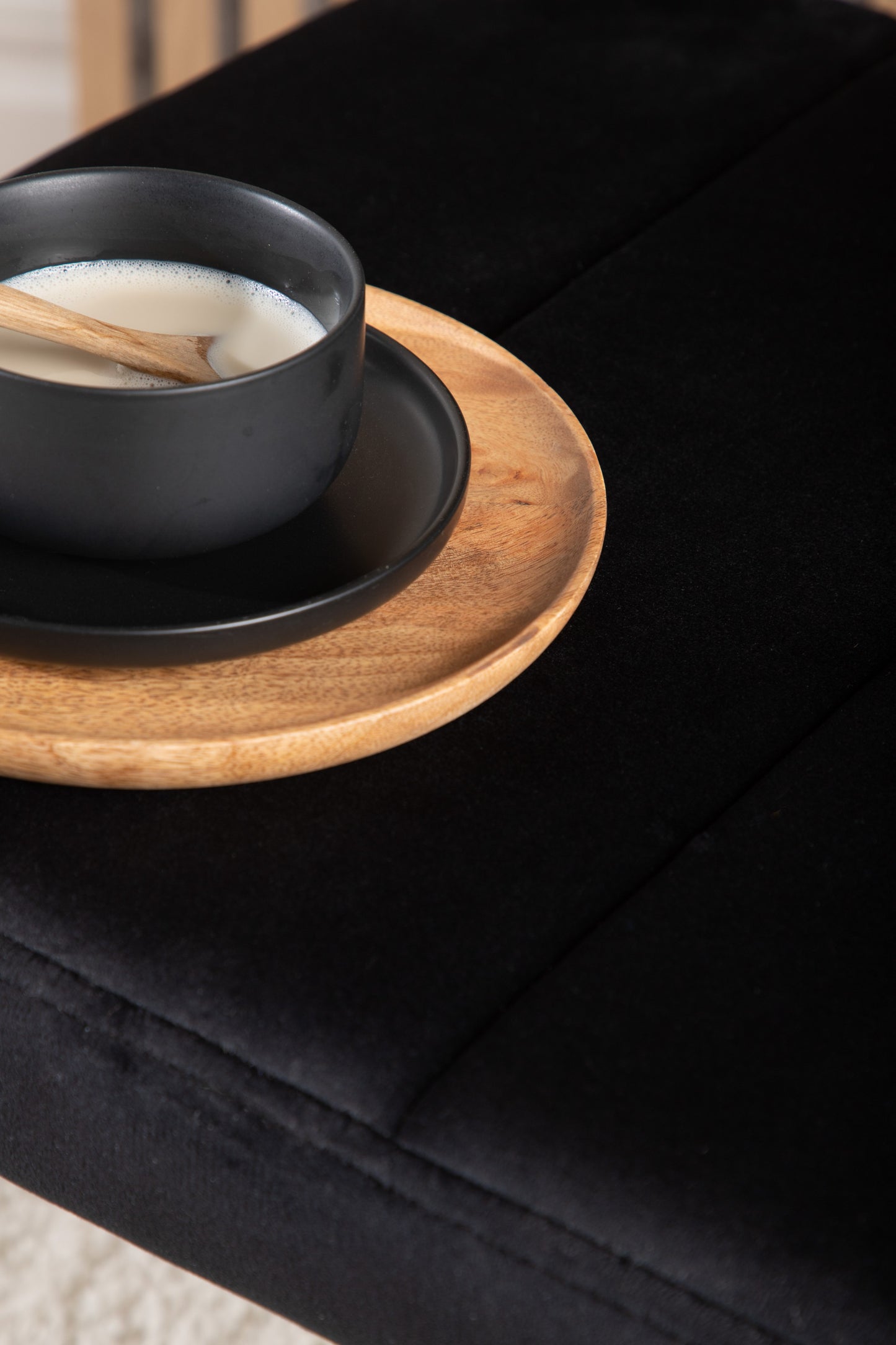 Venture-Design | Monett Lounge Chair - Schwarz / Schwarzer Velours