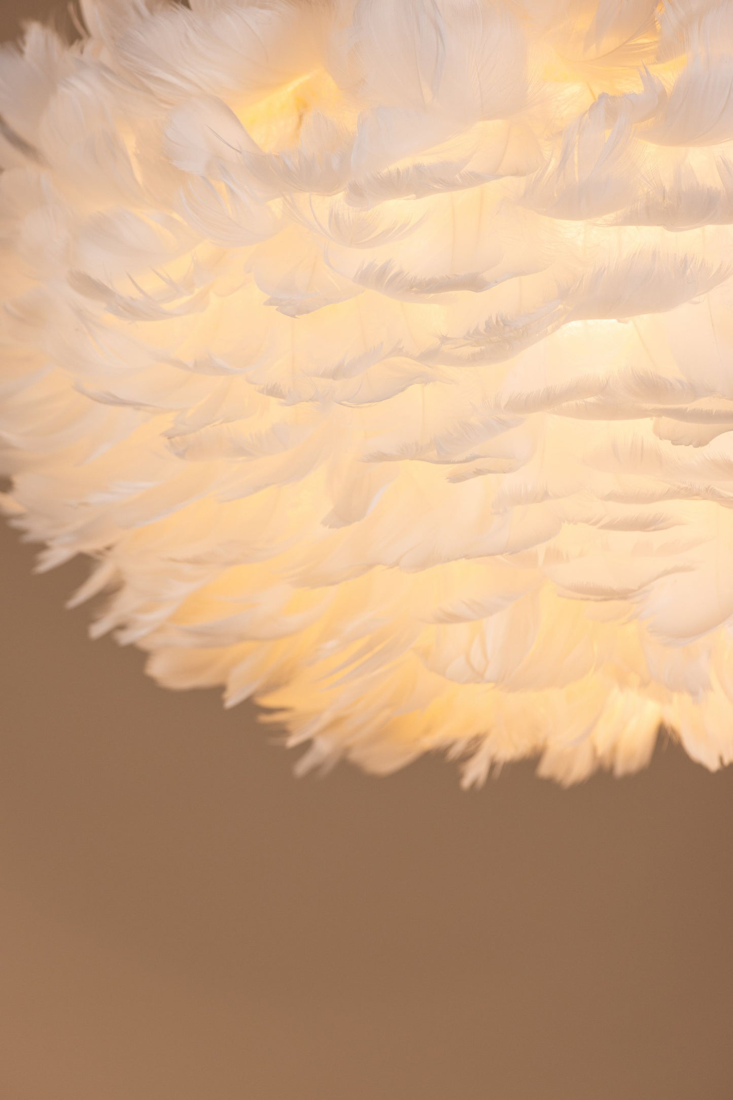 Nicola - Medium - Loftlampe, Hvid artificial feather